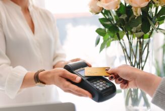 payment cash or card in albania